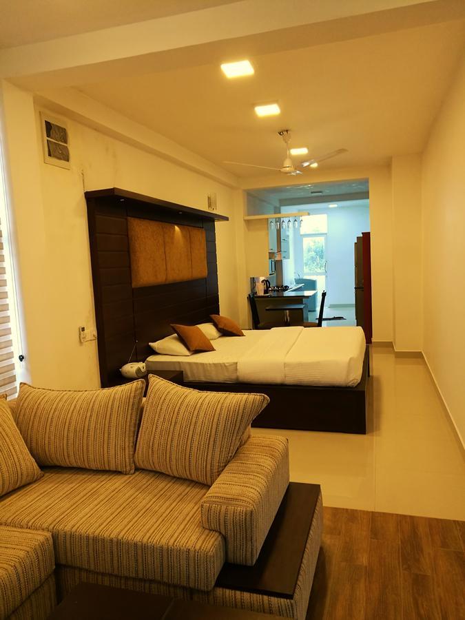 Вилла Oak Residencies Кирибатгода Экстерьер фото